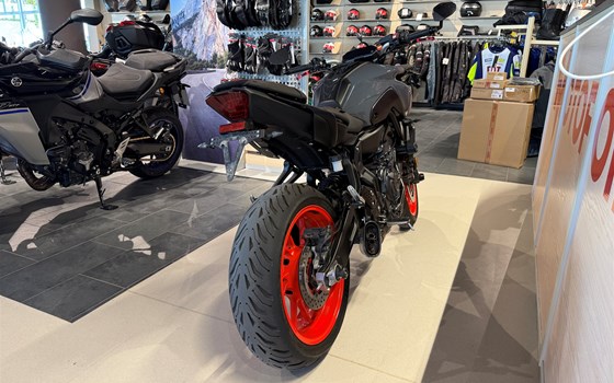 Gebrauchtmotorrad Yamaha MT-07 - Bild 3