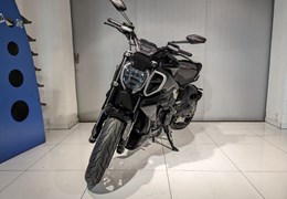 Neumotorrad Ducati Diavel V4