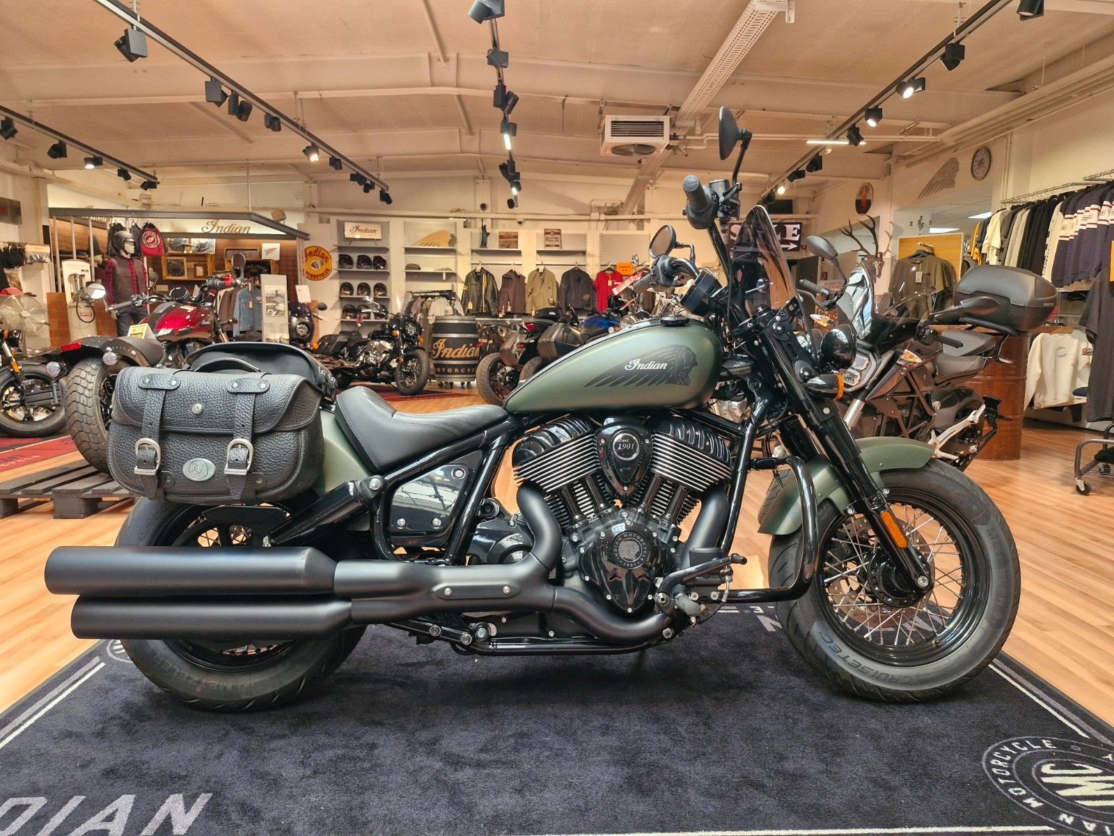 Indian Chief Bobber Dark Horse