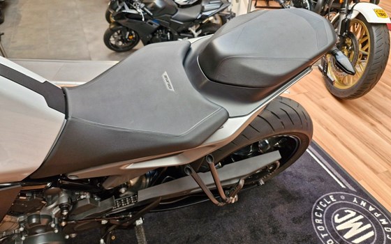 Gebrauchtmotorrad KTM 790 Duke L - Bild 10