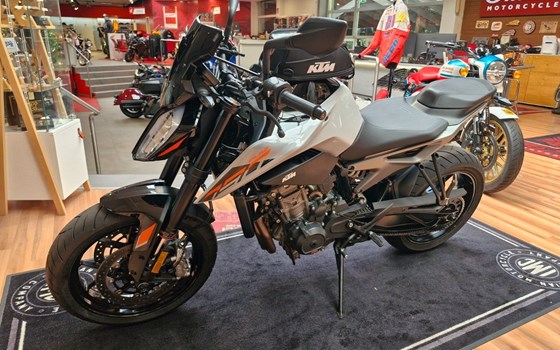 Gebrauchtmotorrad KTM 790 Duke L - Bild 14