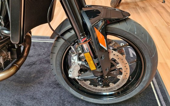Gebrauchtmotorrad KTM 790 Duke L - Bild 2