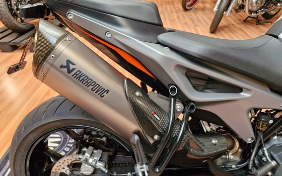 Gebrauchtmotorrad KTM 790 Duke L - Bild 7