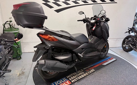 Gebrauchtmotorrad Yamaha XMAX 400 - Bild 8