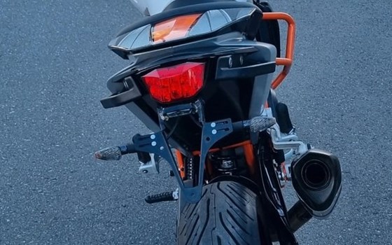 Gebrauchtmotorrad KTM 690 Duke - Bild 3