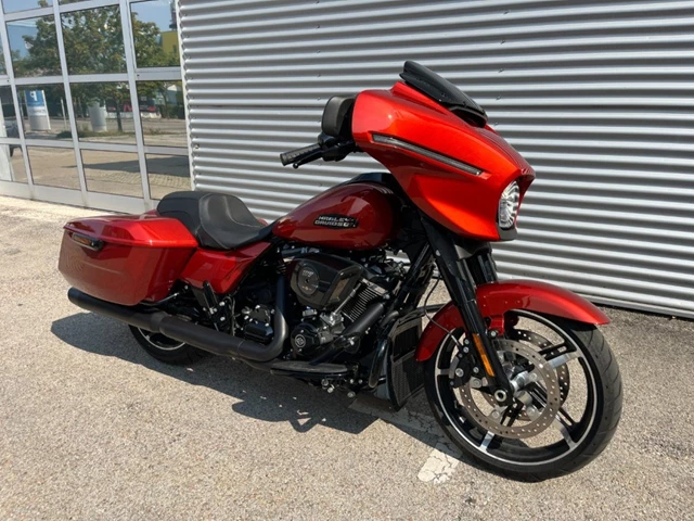 Harley-Davidson Street Glide FLHX (schwarz) - Bild 4
