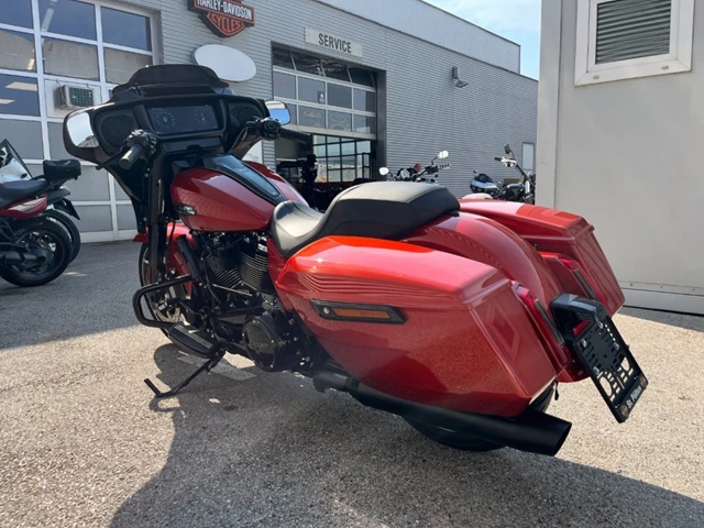 Harley-Davidson Street Glide FLHX (schwarz) - Bild 8