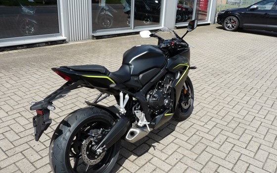 Gebrauchtmotorrad Honda CB650R - Bild 9