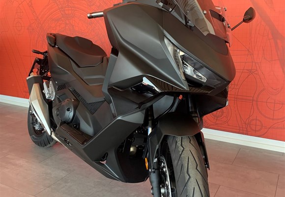 Honda Forza 750