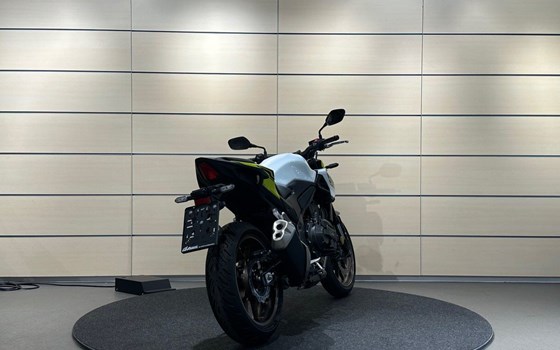 Gebrauchtmotorrad Honda CB500 Hornet E-Clutch - Bild 12