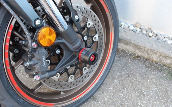 Gebrauchtmotorrad Honda CB650R E-Clutch - Bild 13