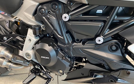 Gebrauchtmotorrad Ducati Diavel 1260 S - Bild 18