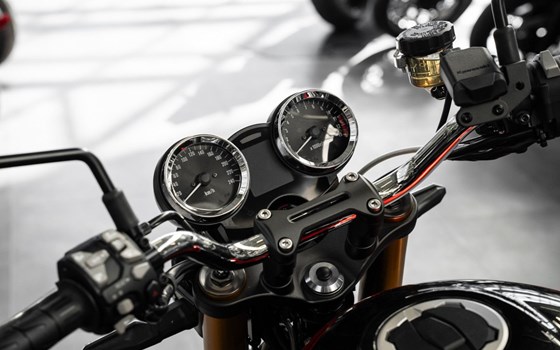 Neufahrzeug Kawasaki Z900 RS SE - Bild 11