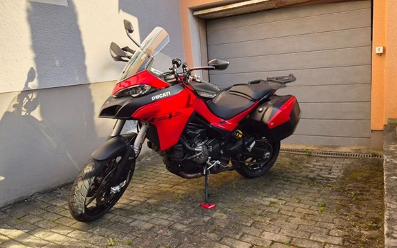 Gebrauchtmotorrad Ducati Multistrada V2 S - Bild 1