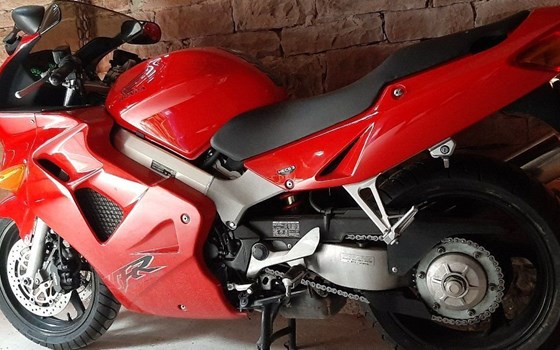 Gebrauchtmotorrad Honda VFR 800 F - Bild 2