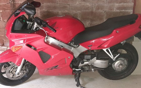 Gebrauchtmotorrad Honda VFR 800 F - Bild 6