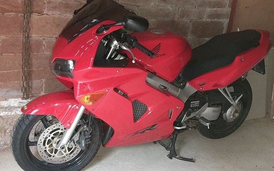 Gebrauchtmotorrad Honda VFR 800 F - Bild 8