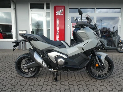 X-ADV