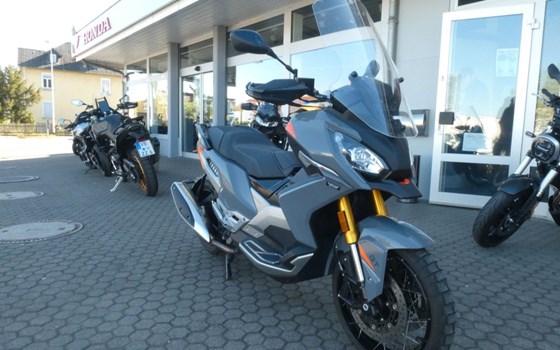 Gebrauchtmotorrad Peugeot XP 400 GT - Bild 2