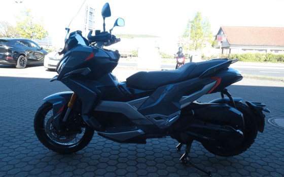 Gebrauchtmotorrad Peugeot XP 400 GT - Bild 5