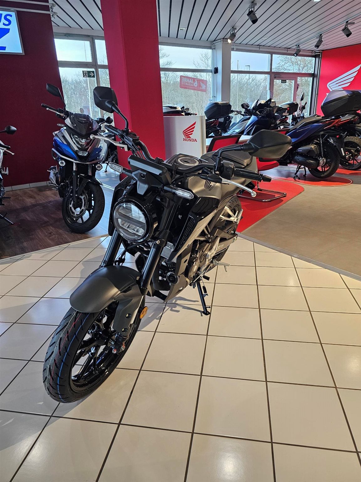 Honda CB125R