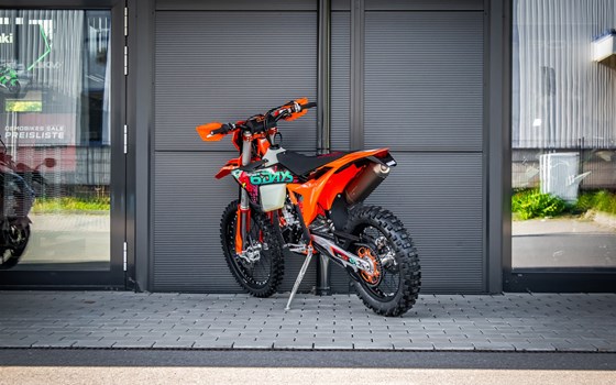 Neufahrzeug KTM 300 EXC SIX DAYS - Bild 3