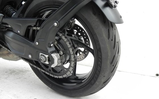 Gebrauchtmotorrad Triumph Trident 660 - Bild 4