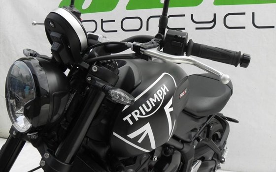 Gebrauchtmotorrad Triumph Trident 660 - Bild 7
