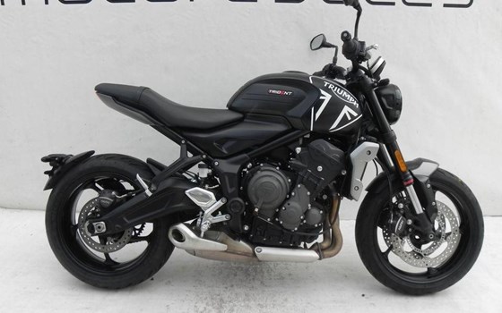 Gebrauchtmotorrad Triumph Trident 660 - Bild 8