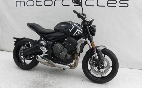Gebrauchtmotorrad Triumph Trident 660 - Bild 9