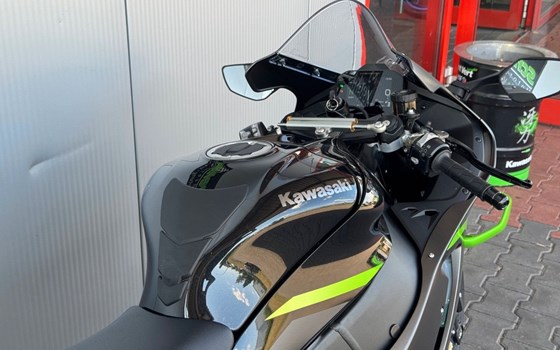 Gebrauchtmotorrad Kawasaki Ninja ZX-10R - Bild 18