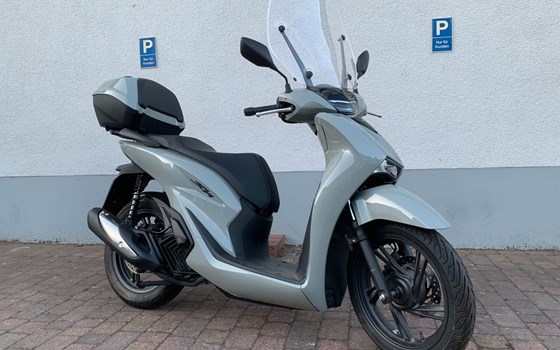 Gebrauchtmotorrad Honda SH125i - Bild 1