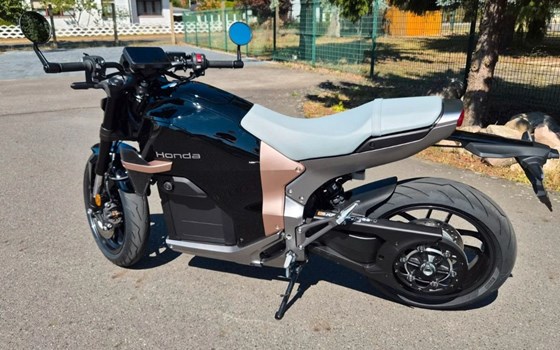Gebrauchtmotorrad Honda WN7 - Bild 3