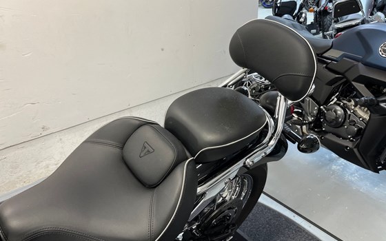 Gebrauchtmotorrad Triumph Bonneville Speedmaster - Bild 6