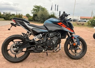 GEBRAUCHTFAHRZEUG KTM 125 Duke