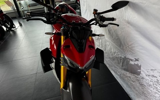 Gebrauchtmotorrad Ducati Streetfighter V4 S - Bild 4