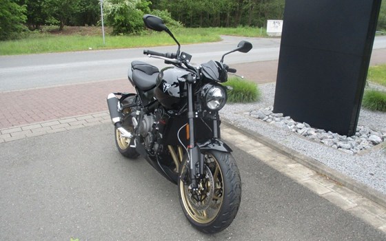 Gebrauchtmotorrad Triumph Trident 800 - Bild 3