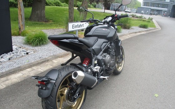 Gebrauchtmotorrad Triumph Trident 800 - Bild 9
