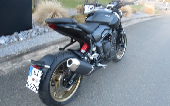 Gebrauchtmotorrad Triumph Trident 800 - Bild 9