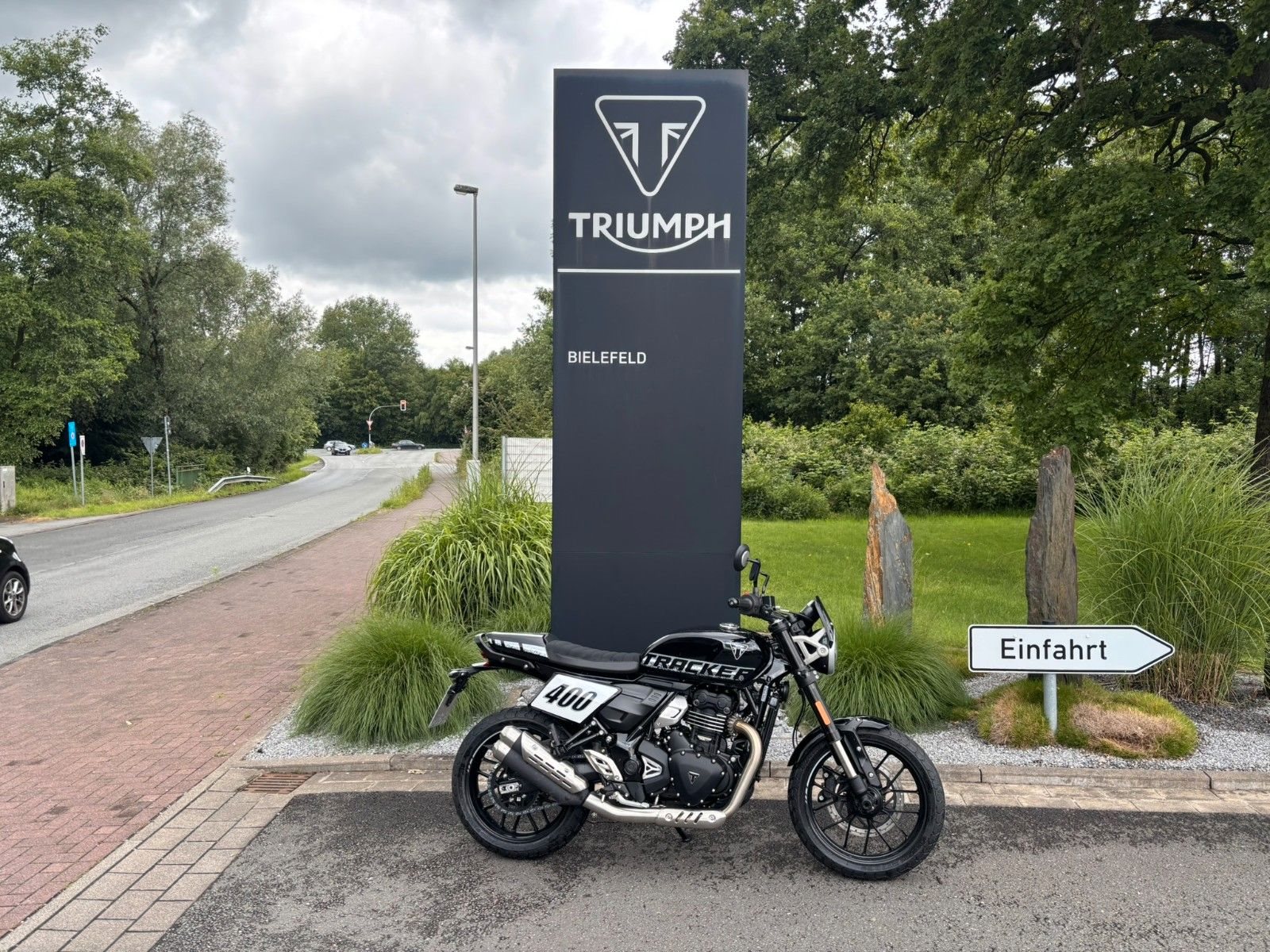Triumph Tracker 400