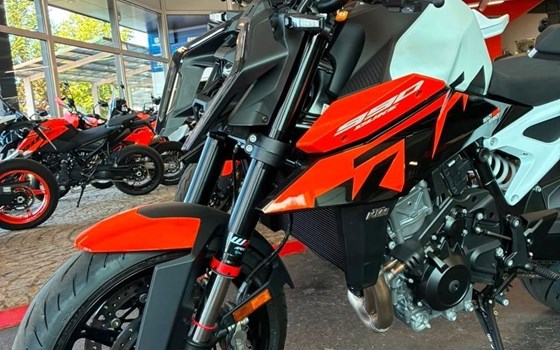 Gebrauchtmotorrad KTM 990 Duke - Bild 4