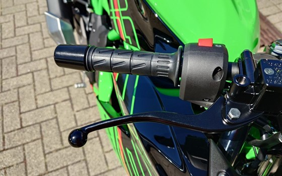 Gebrauchtmotorrad Kawasaki Ninja 125 - Bild 15