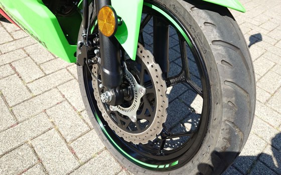 Gebrauchtmotorrad Kawasaki Ninja 125 - Bild 17