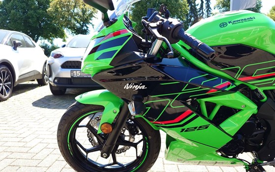 Gebrauchtmotorrad Kawasaki Ninja 125 - Bild 7