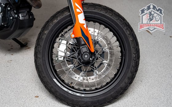Gebrauchtmotorrad KTM 690 SMC R - Bild 11