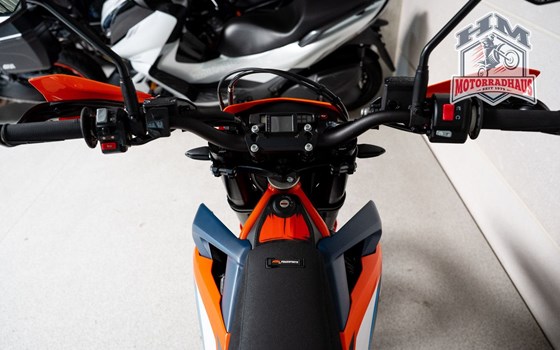 Gebrauchtmotorrad KTM 690 SMC R - Bild 7