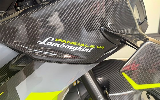 Neufahrzeug Ducati Panigale V4 Lamborghini - Bild 12
