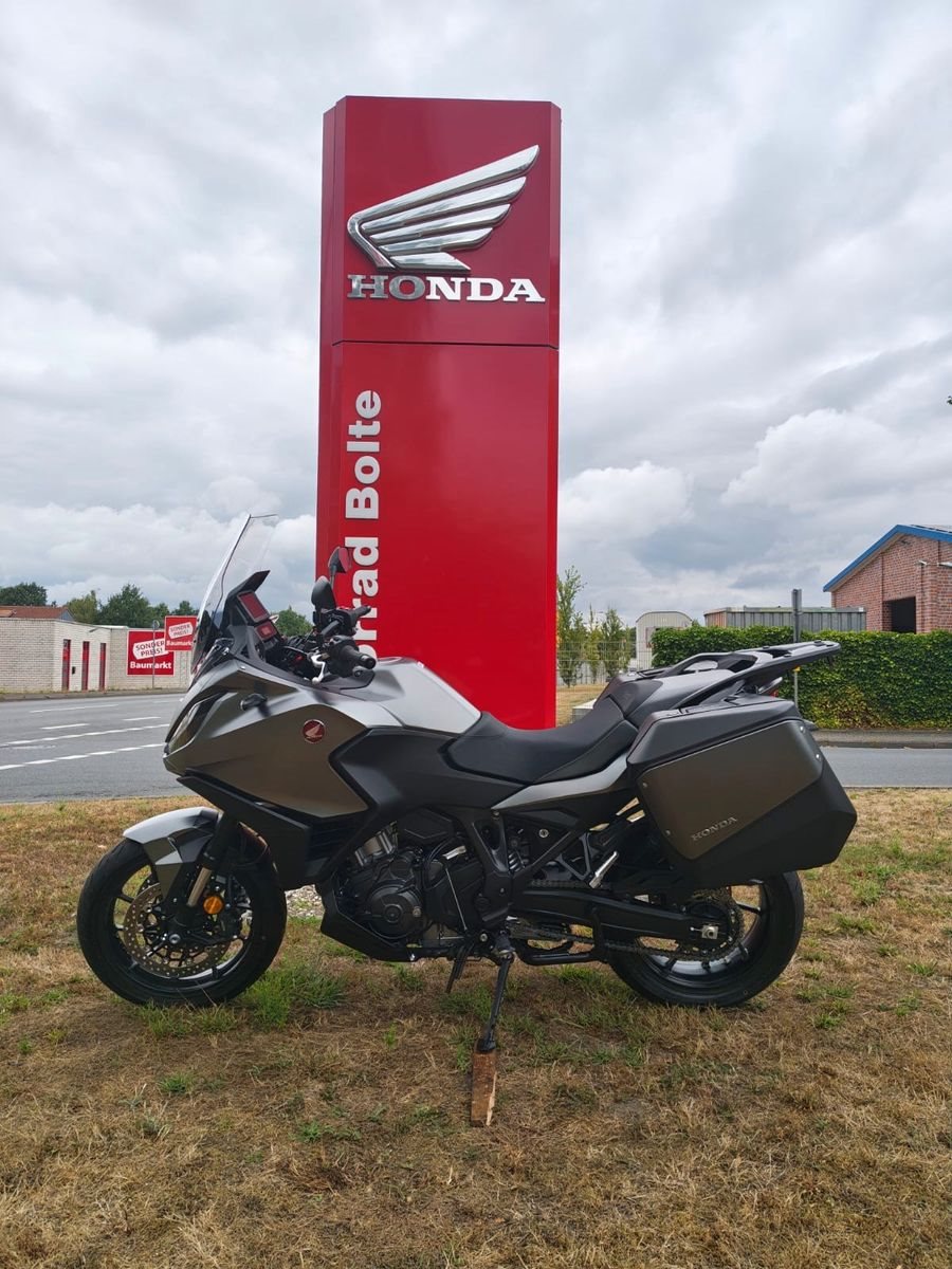 Honda NT1100