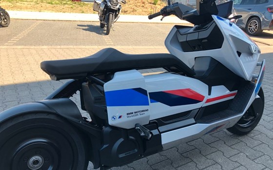 Gebrauchtmotorrad BMW CE 04 - Bild 11