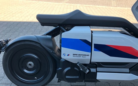 Gebrauchtmotorrad BMW CE 04 - Bild 13